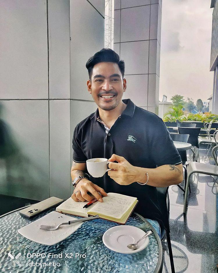 potret Robby Purba (instagram.com/robbypurba)