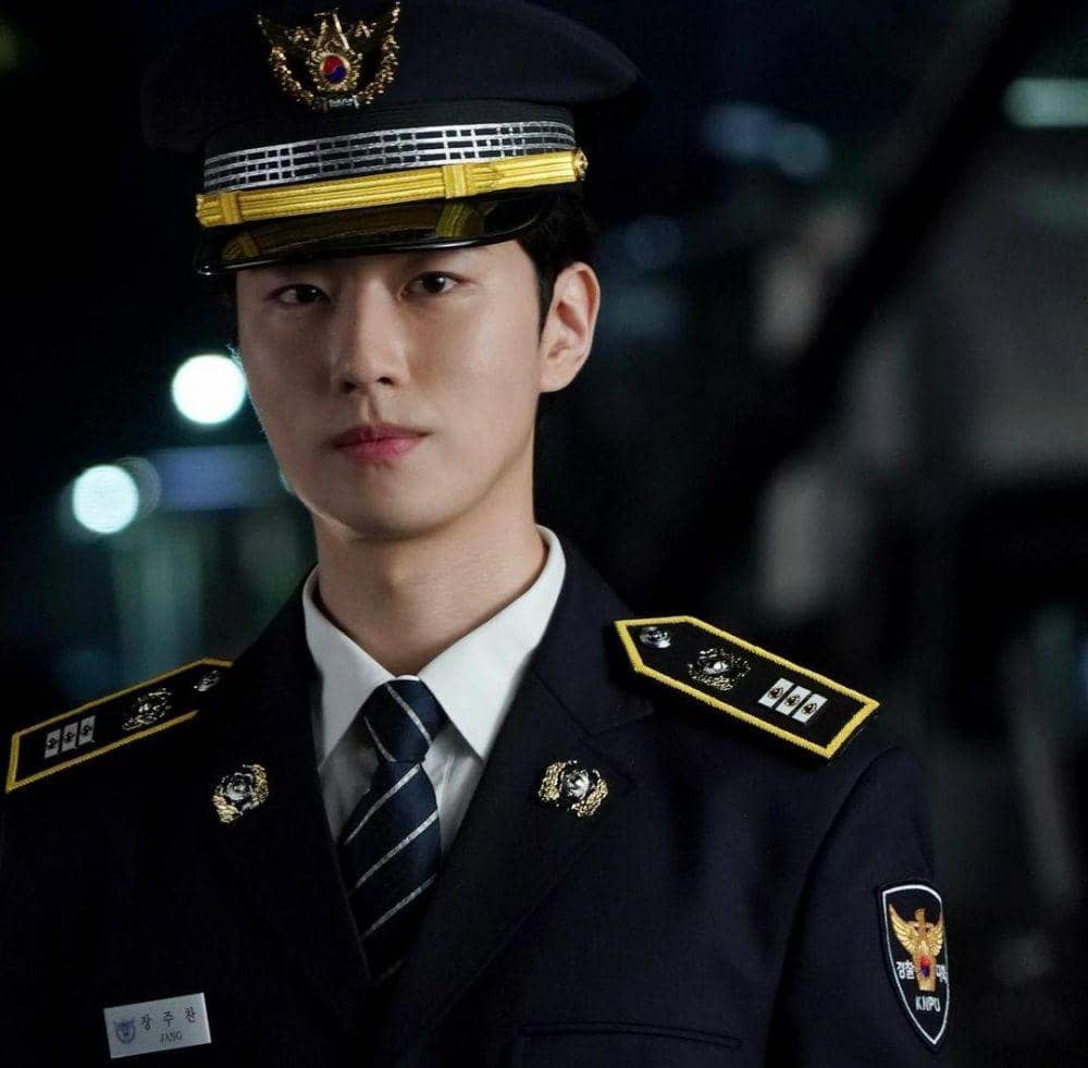 Park Yeon Woo di drama Rookie Cops (instagram.com/yvvoopark)