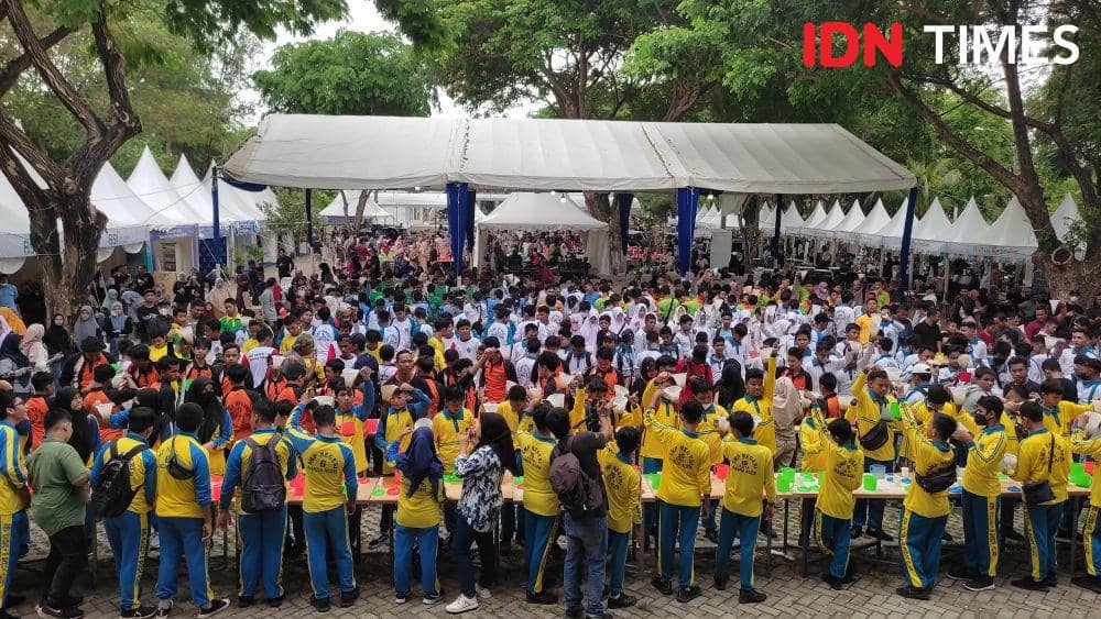 1.001 Peserta "Menyaring Kopi Terbanyak"di Banda Aceh Masuk Rekor Muri