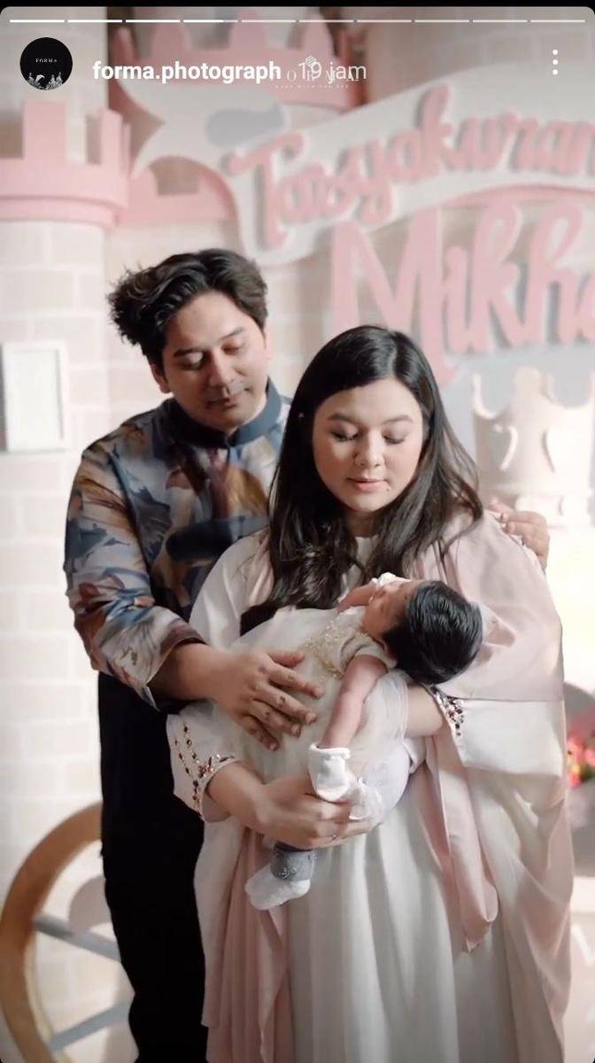 potret tasyakuran aqiqah baby Mikhaila (instagram.com/forma.photograph)