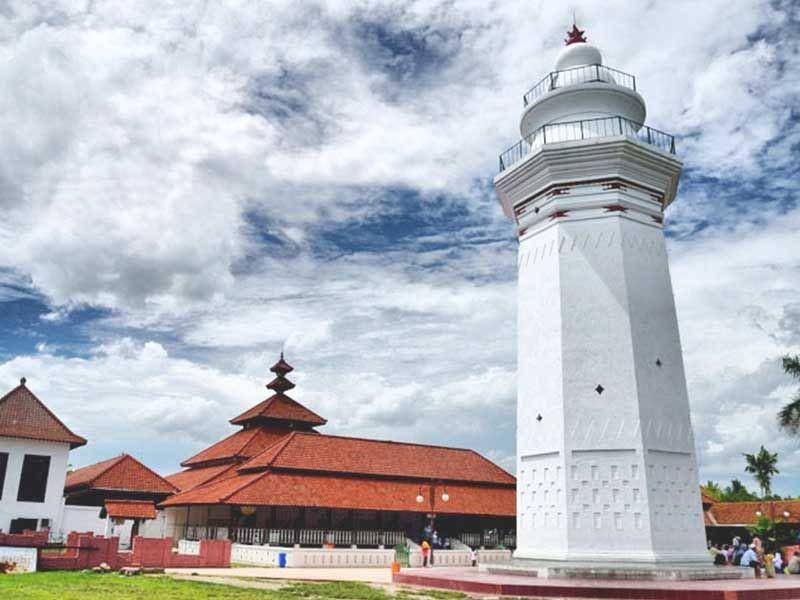 peninggalan kesultanan Banten (romadecade.org)