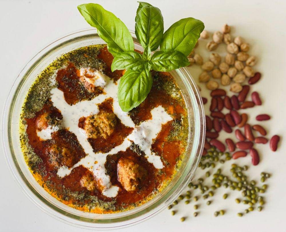 ilustrasi bakso kari (pexels.com/ZI’s Food&NatureArt)