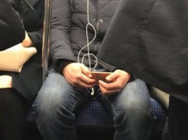 foto dengan sudut pandang yang tepat (boredpanda.com)