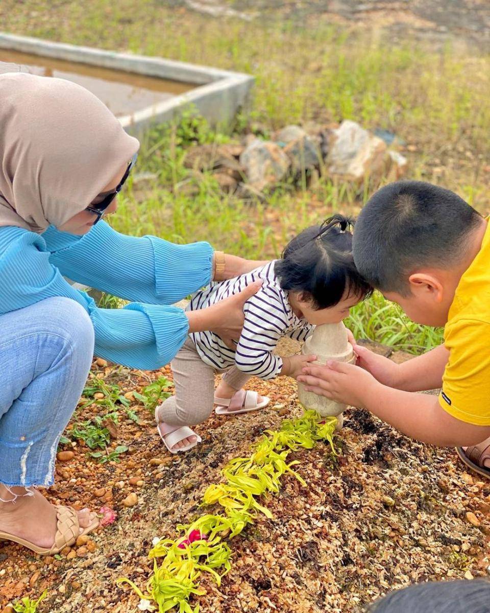 Yulita MasterChef dan buah hati (instagram.com/yulitamci5real)