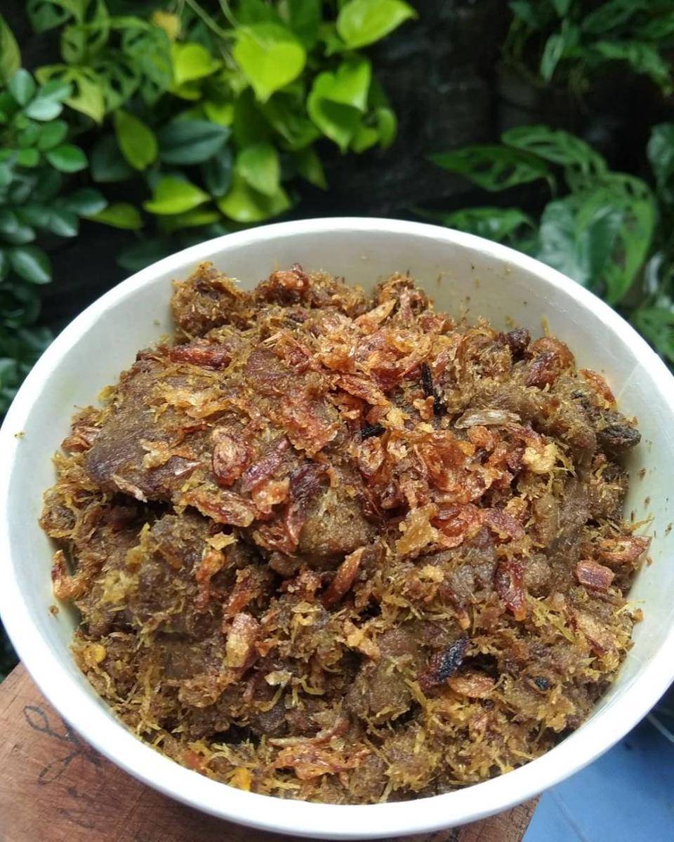 dendeng serundeng (instagram.com/uekering_restu)