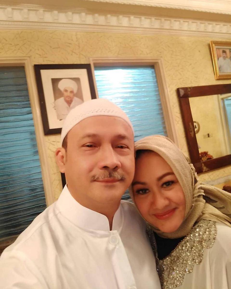 Adi Bing Slamet dan istri (instagram.com/janahabs)
