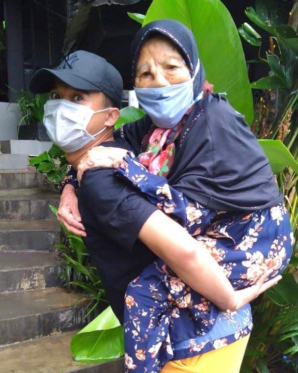 Anwar BAB dan keluarga (instagram.com/anwar_bab)
