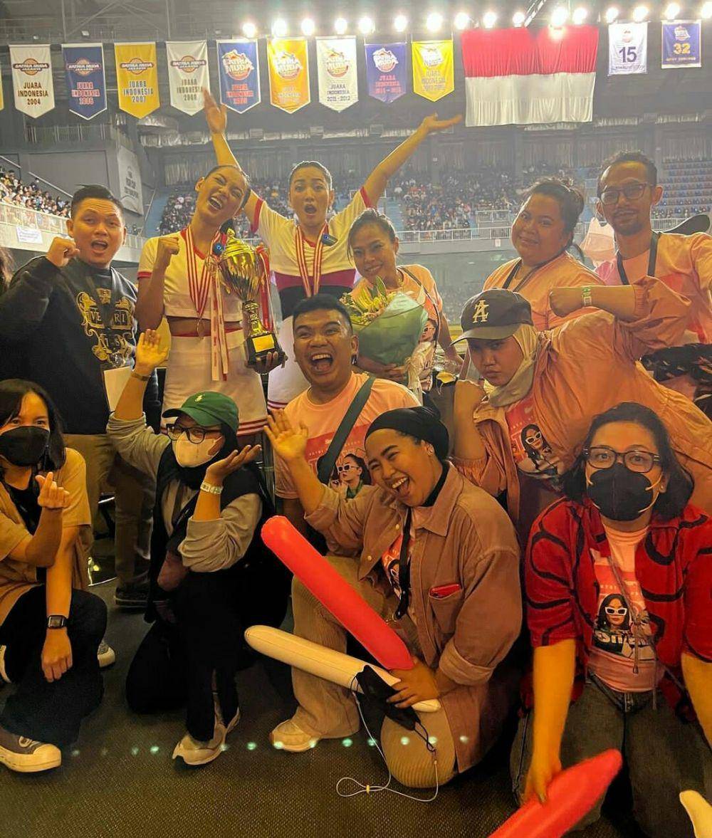 potret Edo Borne dan anak dukung Hesti Purwadinata (instagram.com/betsybahariullathorne)