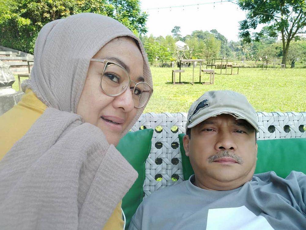 Adi Bing Slamet dan istri (instagram.com/janahabs)