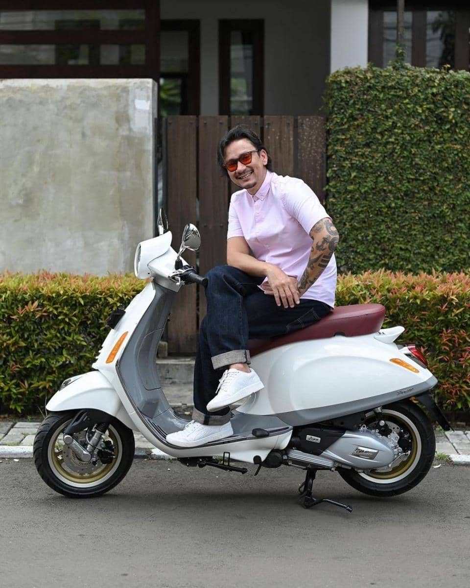 Vincent Rompish Biodata dan Profil Vincent Rompies | IDN Times