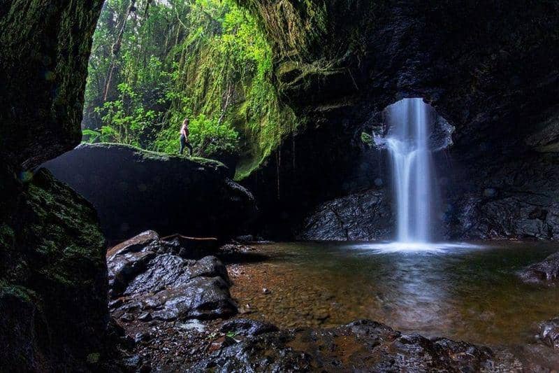 Air Terjun Cueva del Esplendor (instagram.com/brujula108)