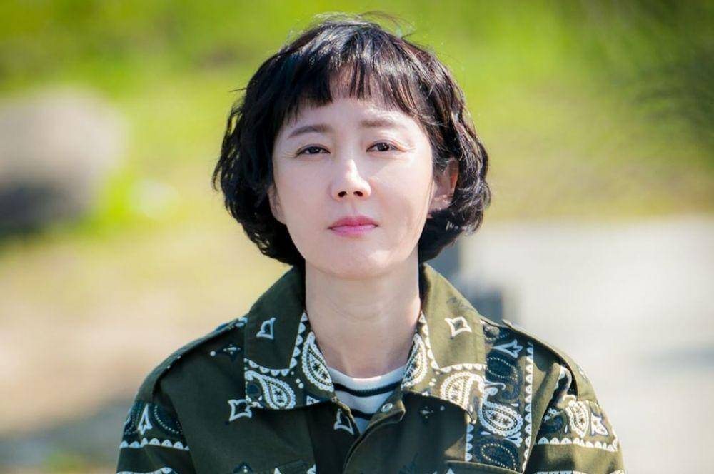 Yum Jung Ah di KDrama Cleaning Up (instagram.com/jtbcdrama)