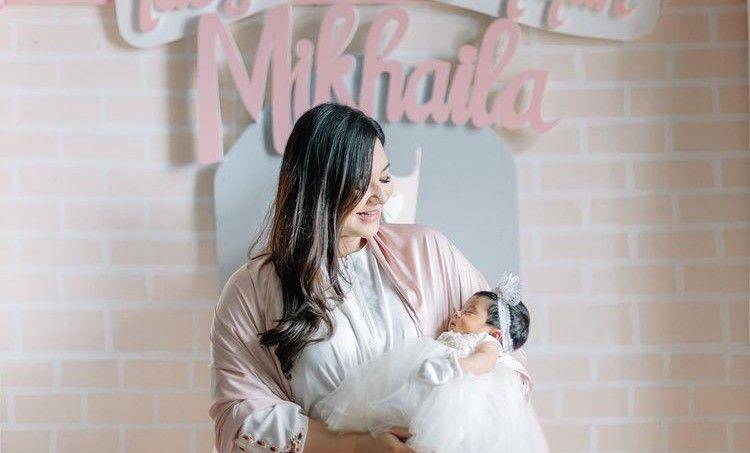 potret akikah anak kedua Eriska Rein (instagram.com/eriskarein)