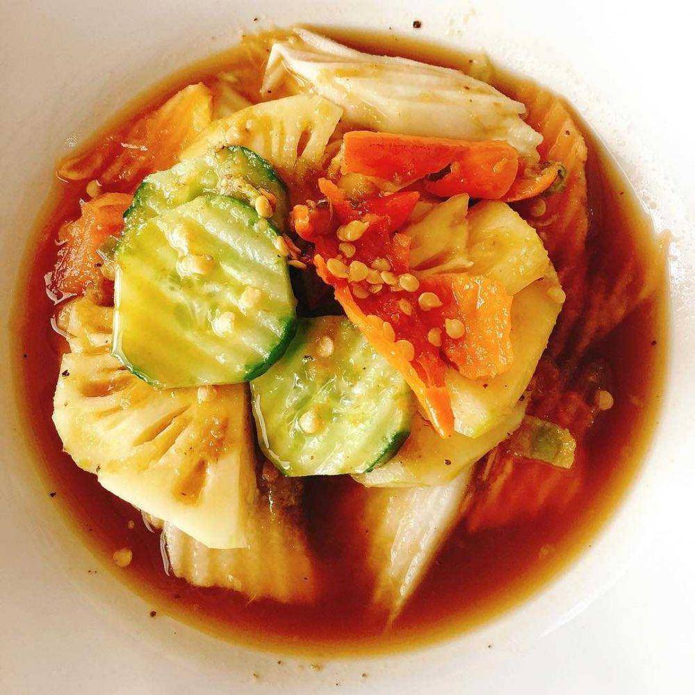 rujak cuka (instagram.com/rujakumabali)