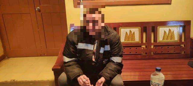Seorang WNA Australia saat diamankan di Tembagapura akhir Juni lalua Istimewa/ IDN Times