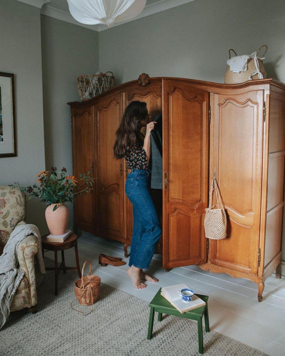 lemari pakaian antik (instagram.com/patriciarodi)