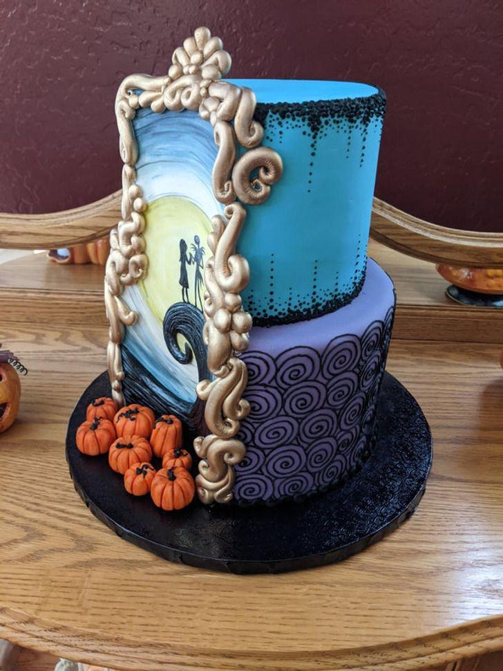 potret kue pernikahan yang unik (reddit.com/user/goldensnoopy01)