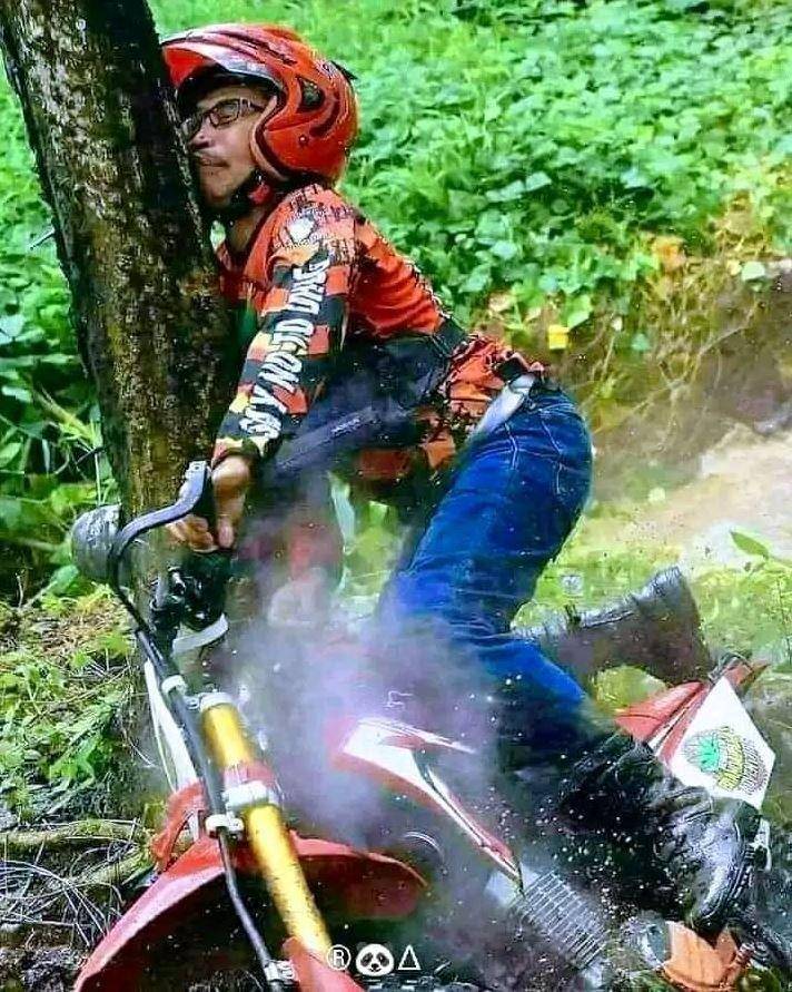bapak-bapak apes (facebook.com/kementrianhumorindonesia)
