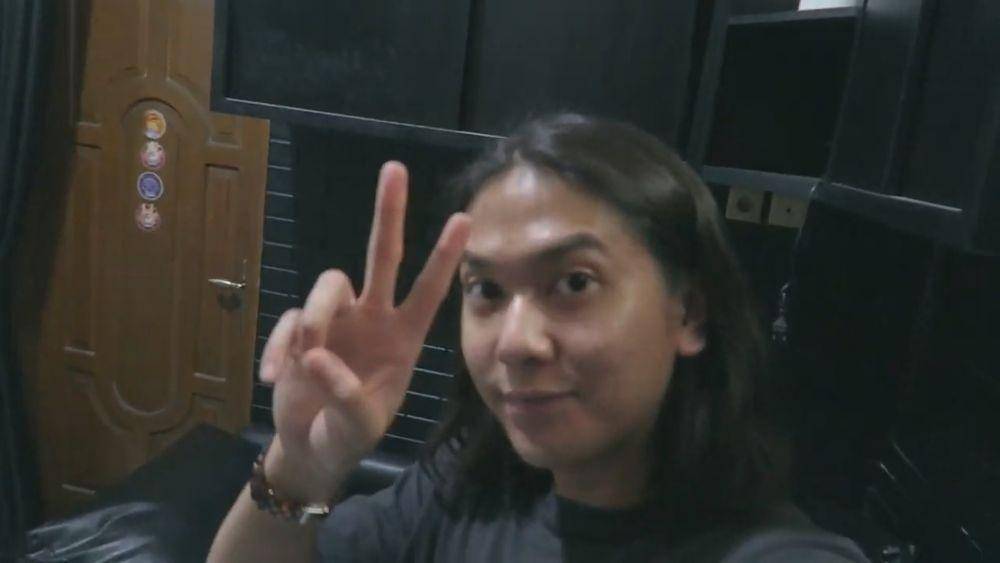 Iqbaal ketemu Chris Hemsworth dan Taika Waititi (youtube/Iqbaal Ramadhan)