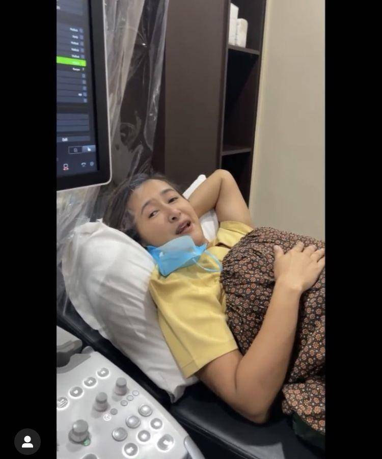 Widi hamil (instagram.com/widimulia)