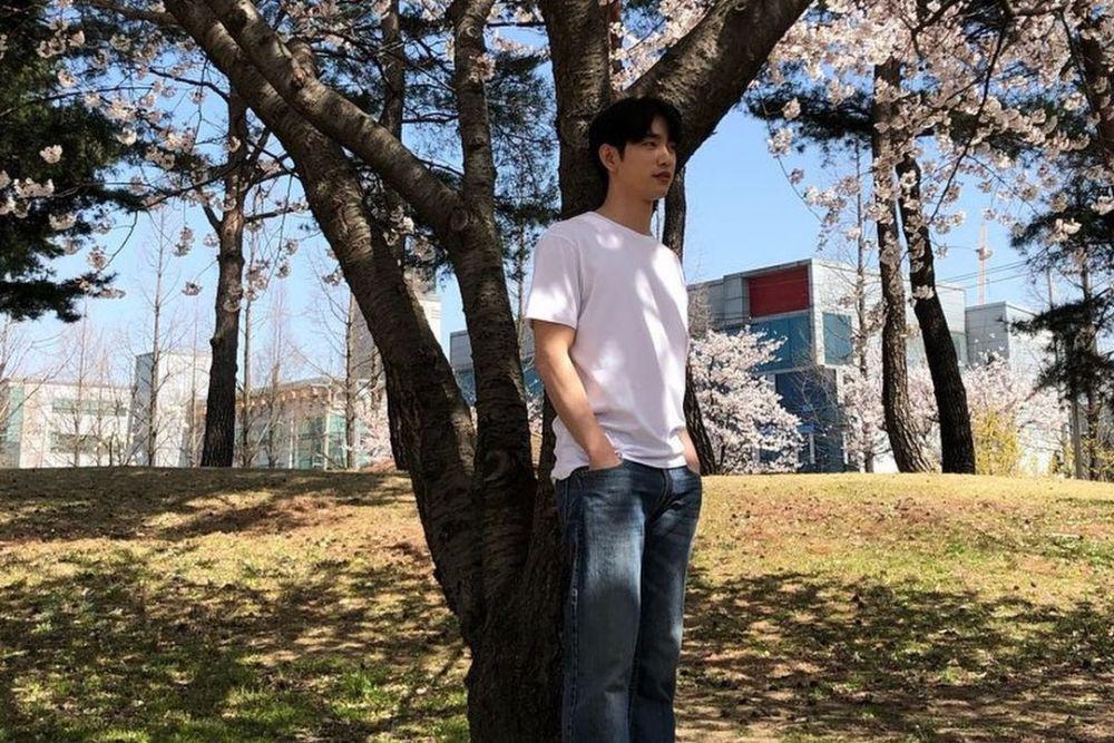 Jinyoung (instagram.com/jinyoung_0922jy/)