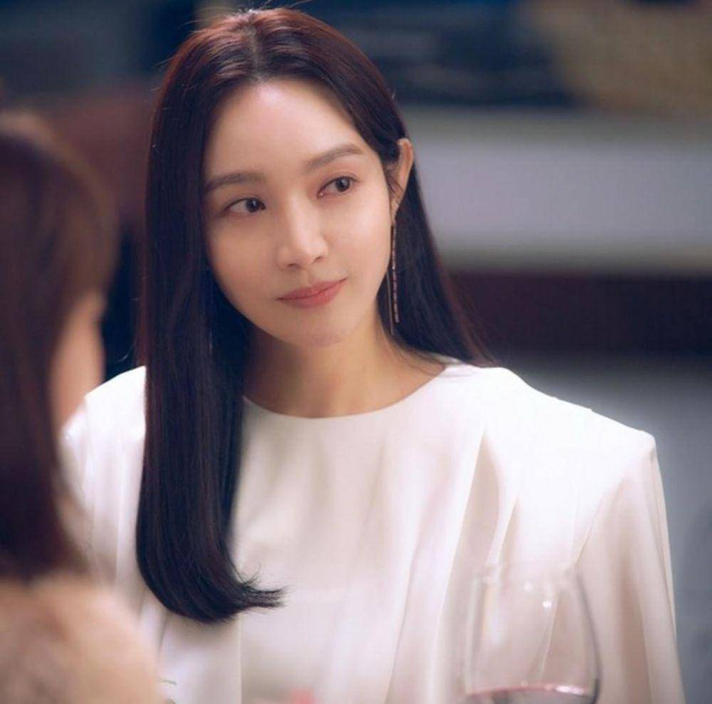 Lee Min Young di drama Love ft. Marriage & Divorce (instagram.com/tvchosuninsta)