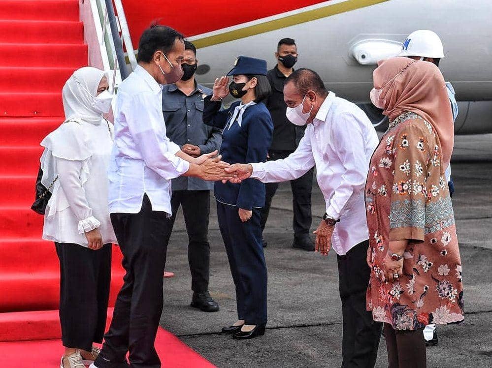 Jokowi ke Sumut, Resmikan Revitalisasi Lapangan Merdeka Hingga ke Nias