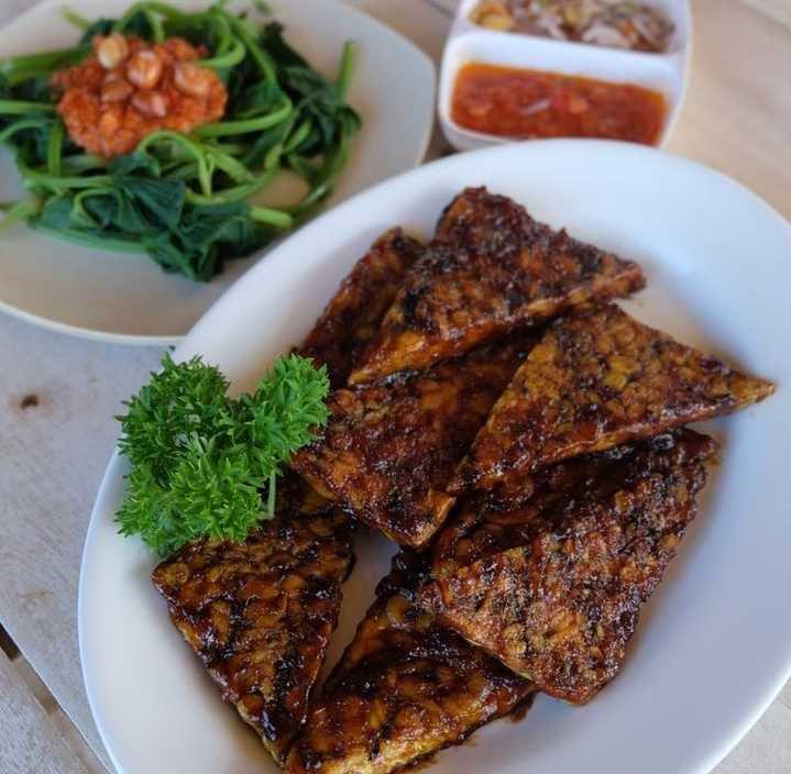 Resep Tempe Bakar Sambal Terasi, Manis Pedasnya Bikin Candu!