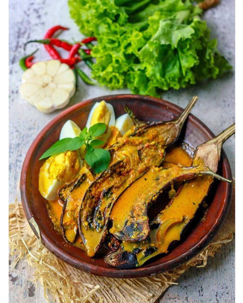 potret pecak terong bakar betawi (instagram.com/indafajar)