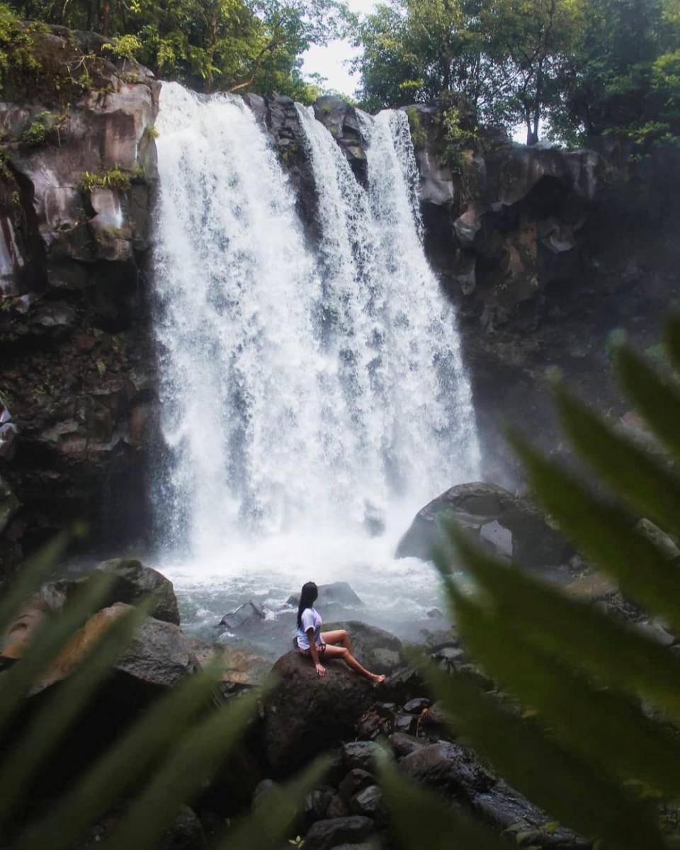 potret Air Terjun Oi Marai (Instagram.com/anakmama.__)