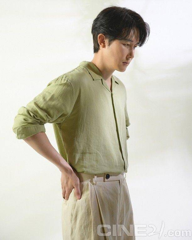 Kim Jun Han (instagram.com/cine_21)