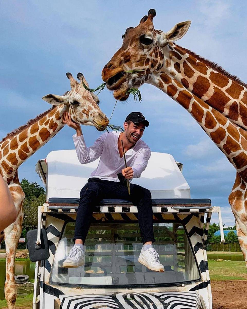 Kirk Bondad (instagram.com/kirk_bondad)