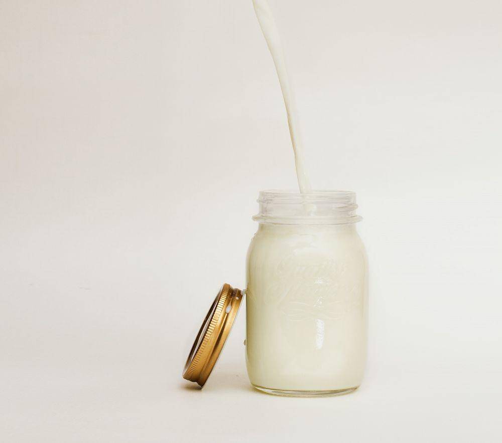 Ilustrasi susu (unsplash.com/perfectcoding)