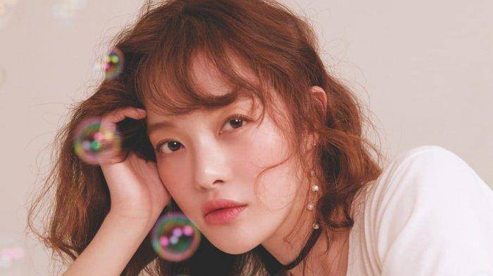 Hwang Bo Ra (instagram.com/pinggumama)