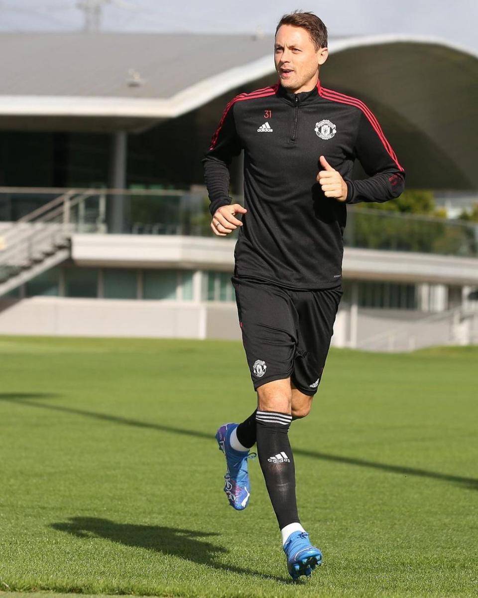 Nemanja Matic dalam sesi latihan bersama Manchester United (instagram.com/nemanjamatic)