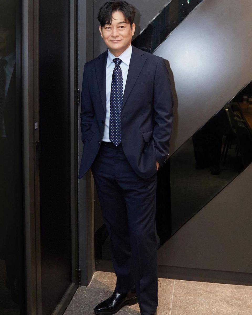Jo Sung Ha (instagram.com/cjes.tagram)