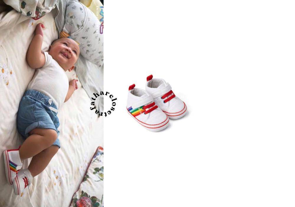 Rayyanza Malik Ahmad memakai sepatu dari merk Mothercare (instagram.com/rafatharcloset)