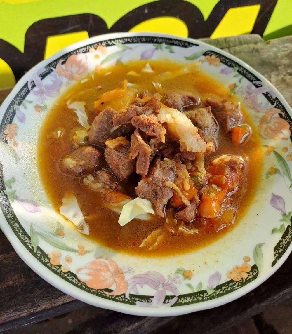 tongseng kambing (instagram.com/onlylife_eat)