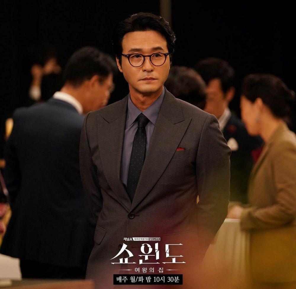 Lee Sung Jae di drama Show Window: The Queen’s House (instagram.com/channela_insta)