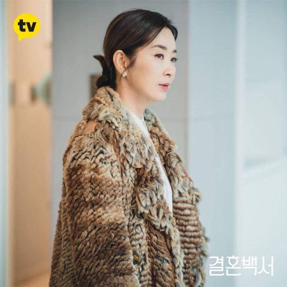 Yoon Yoo Sun (instagram.com/kakaotv.official)
