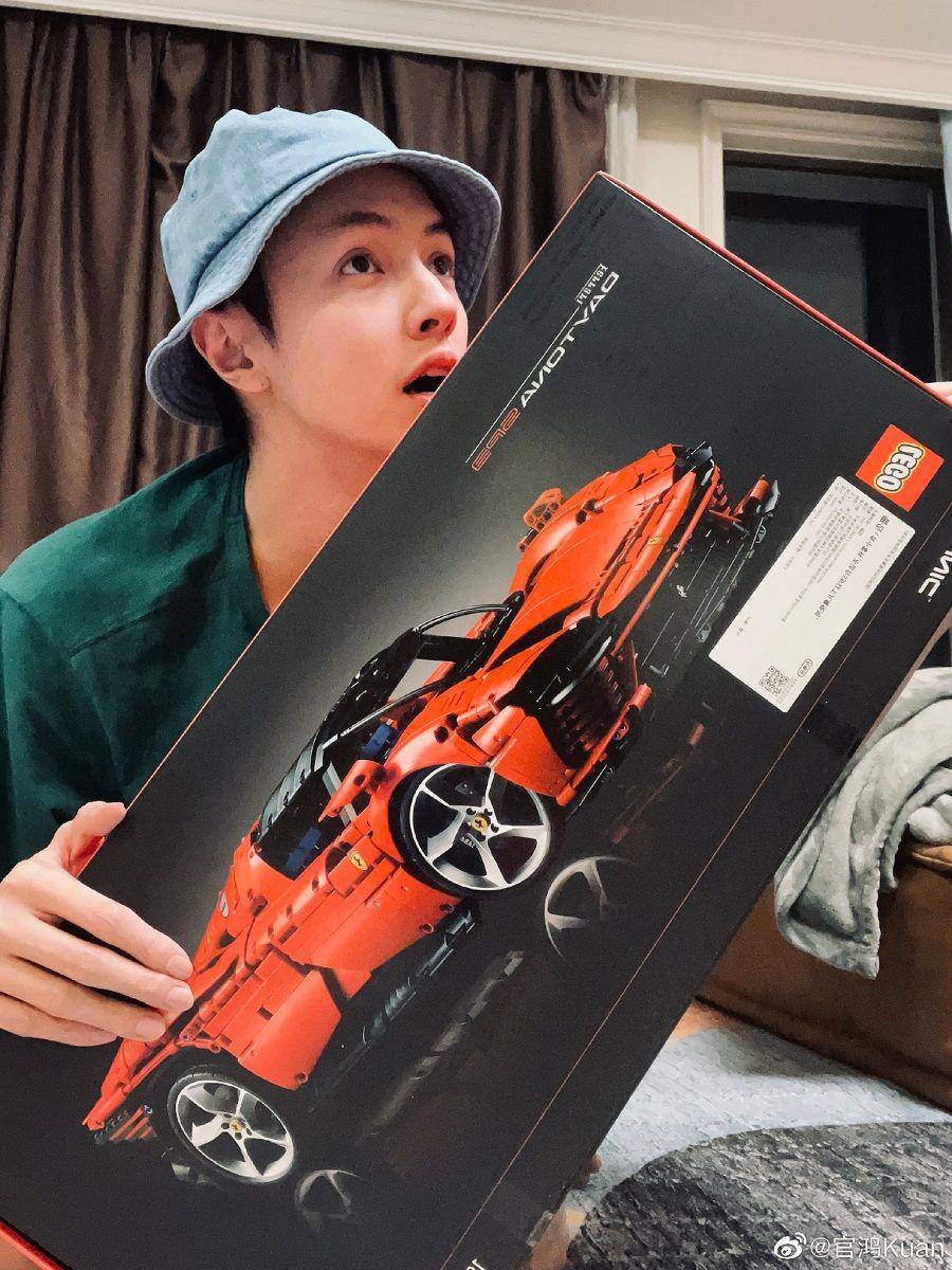 Darren Chen (weibo.com/ 官鸿Kuan)