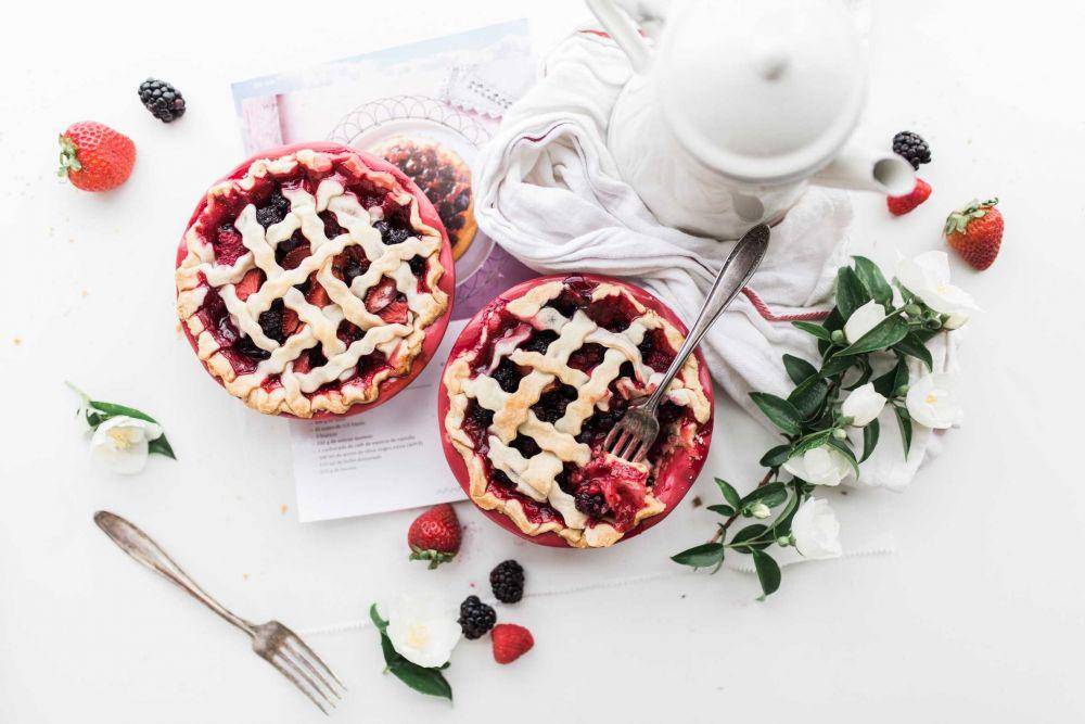 ilustrasi pai raspberry (unsplash.com/@brookelark)