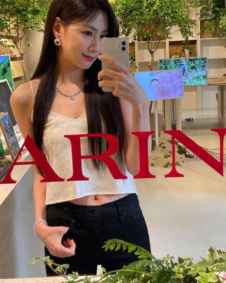 Instagram.com/_ohhayoung_