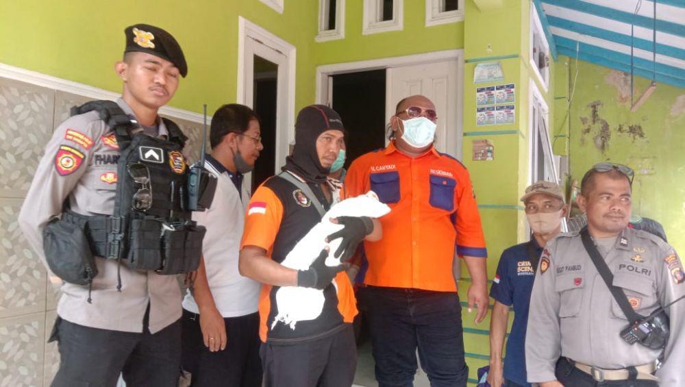 Ibu Muda di Samarinda Melahirkan di Pos Ronda, Bayinya Meninggal