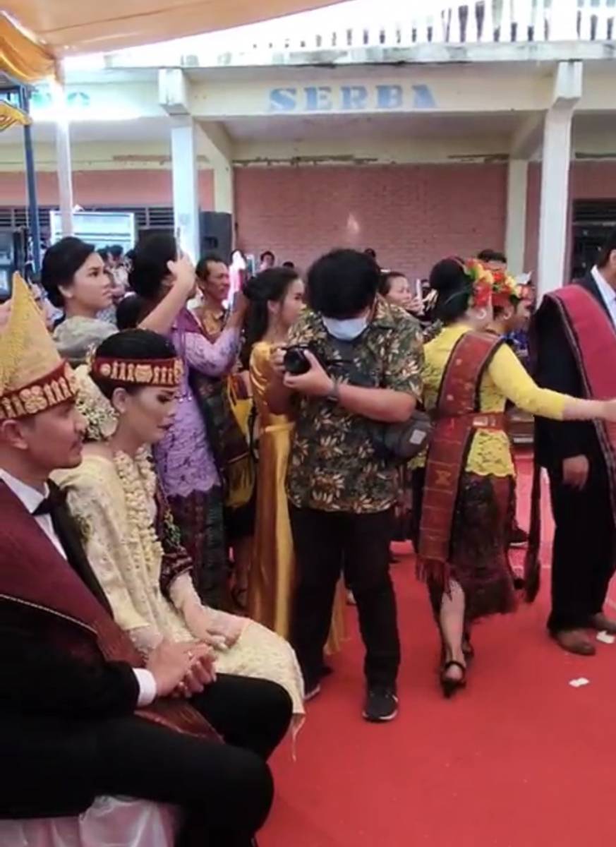 potret pernikahan Theresia, adik ipar Judika (instagram.com/gntinamefry)