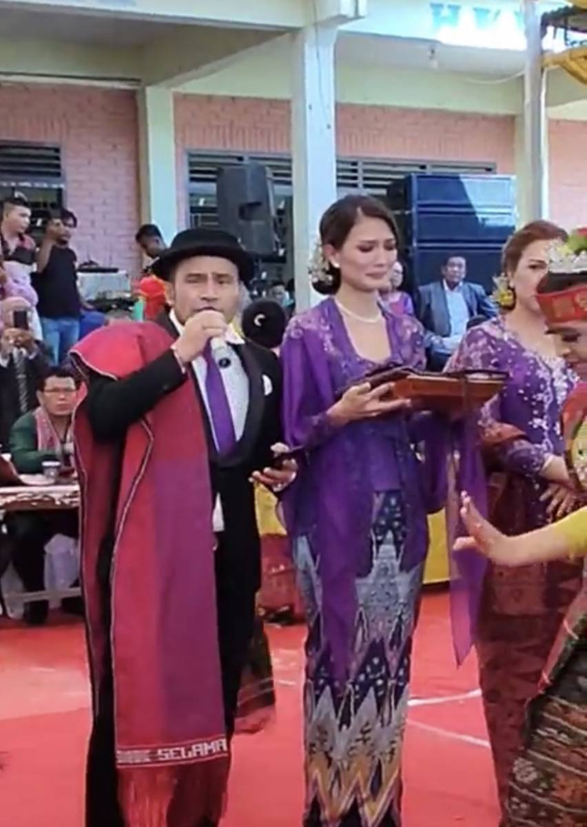 potret pernikahan Theresia, adik ipar Judika (instagram.com/gntinamefry)