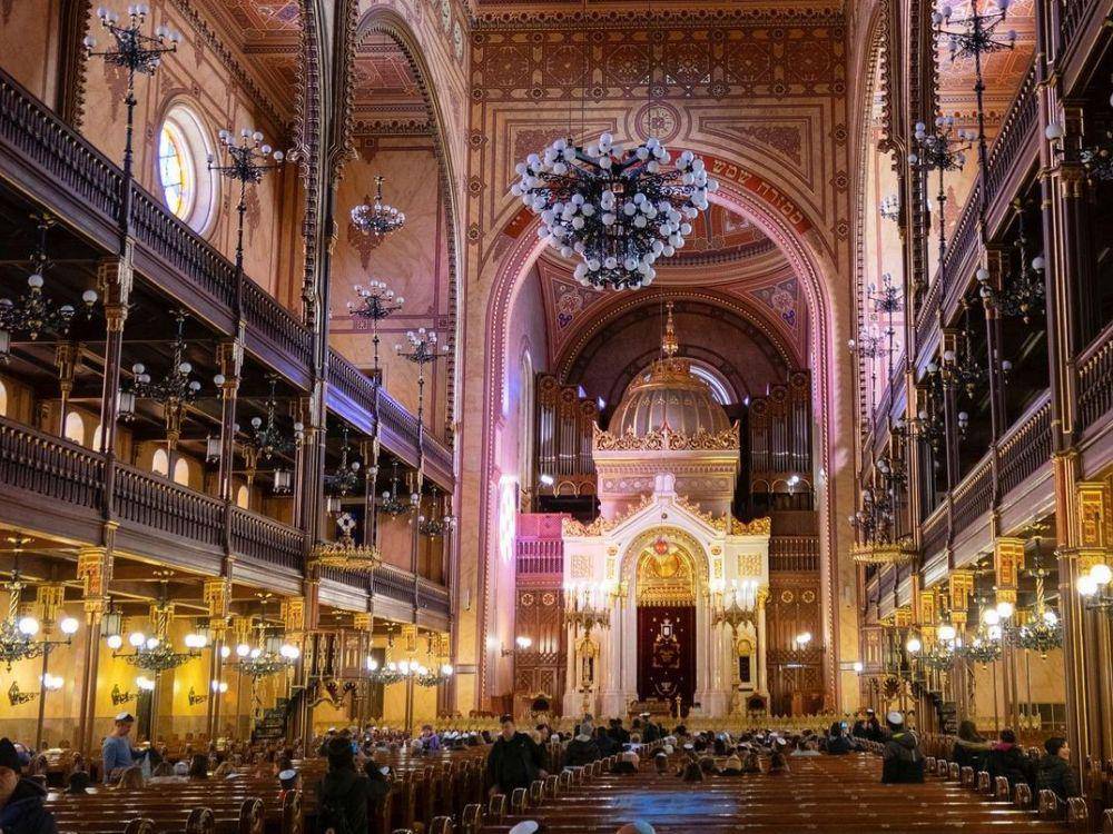 potret Dohany Street Synagogue (instagram.com/jobera)