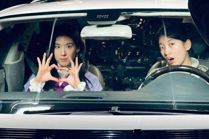 Jung Eun Chae dan Suzy di balik layar drama Anna (instagram.com/jungeunchae_)