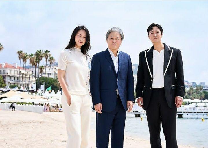 Tang Wei, Park Chan Wook, dan Park Hae Il di Festival Film Cannes (instagram.com/cjenmmovie)