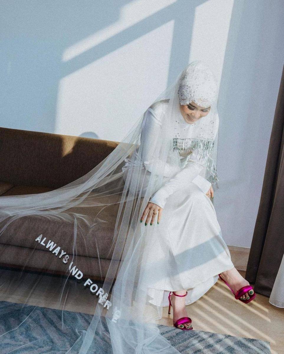 Dress pernikahan Sivia Azizah (instagram.com/siviazizah)